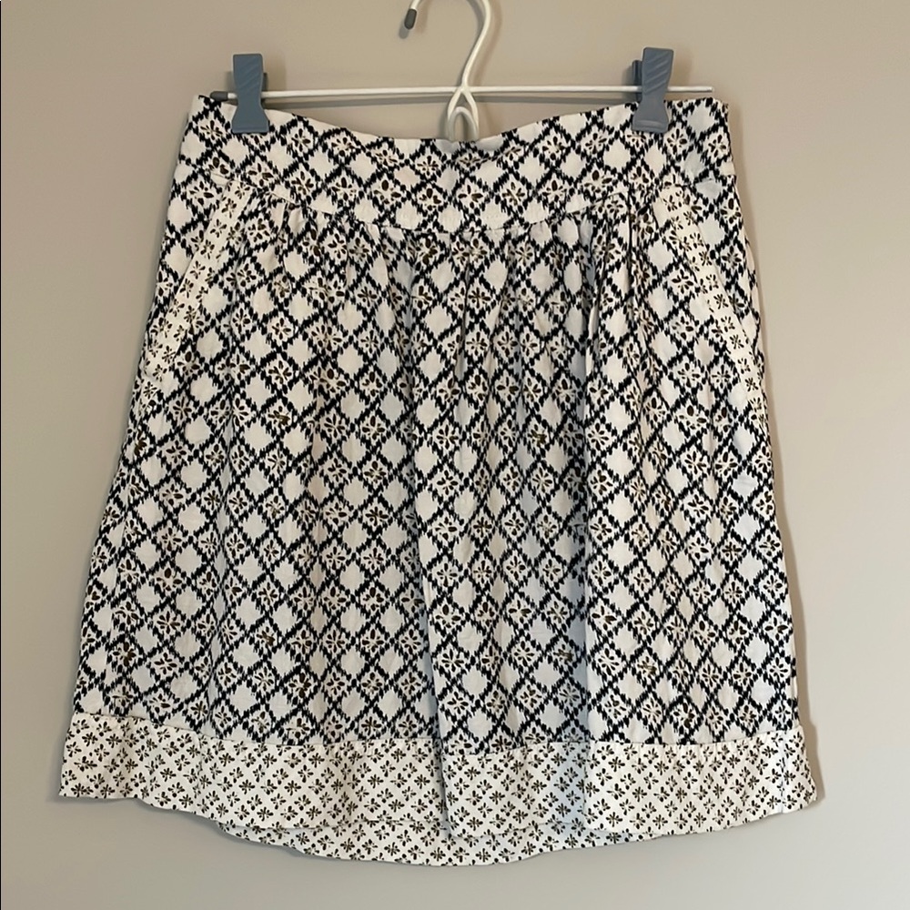 NWT Loft skirt with pockets, size 6 petite